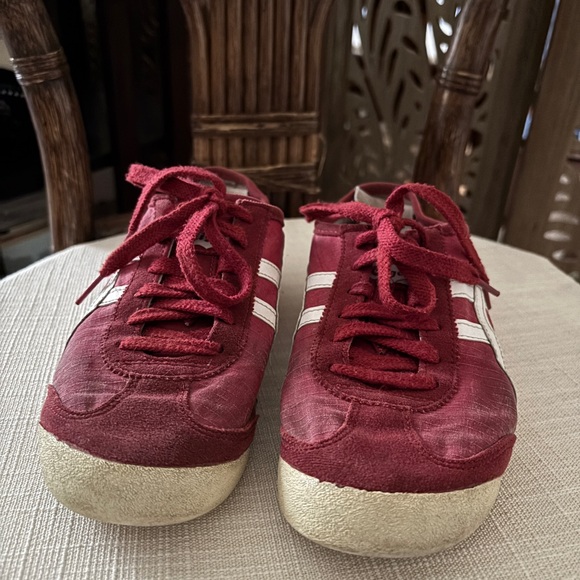Onitsuka Sneakers Red with White Stripes - Picture 4 of 4
